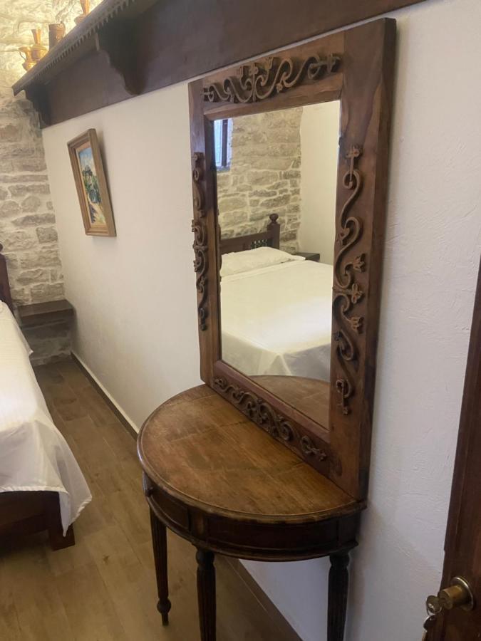 Konaku Guest House Gjirokastër المظهر الخارجي الصورة