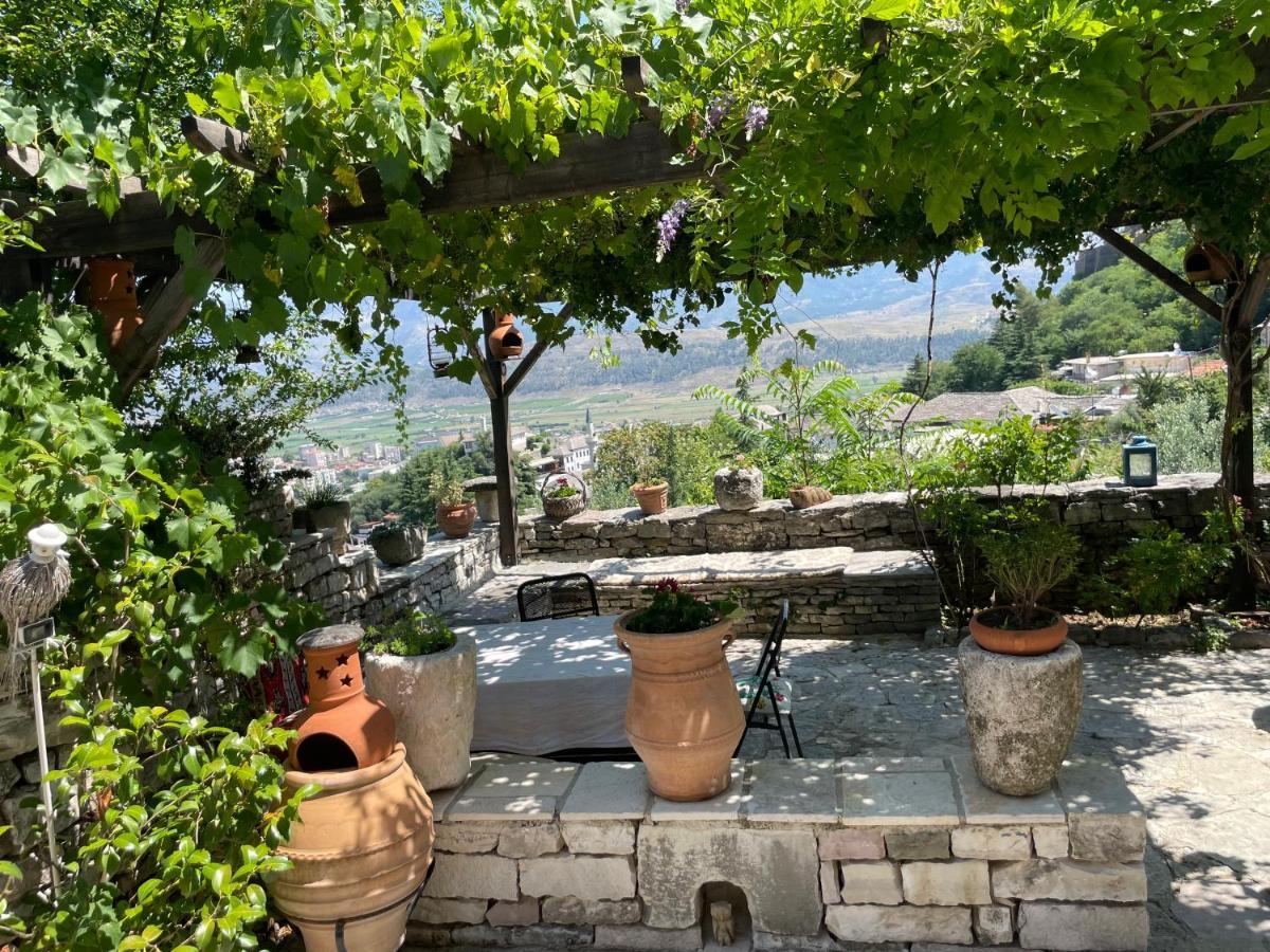Konaku Guest House Gjirokastër المظهر الخارجي الصورة
