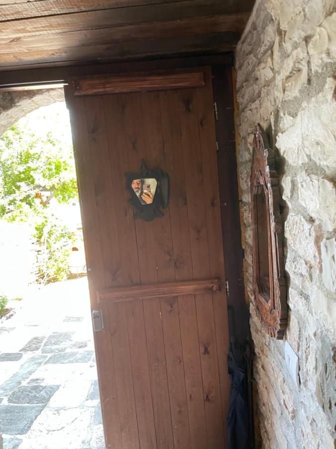 Konaku Guest House Gjirokastër المظهر الخارجي الصورة