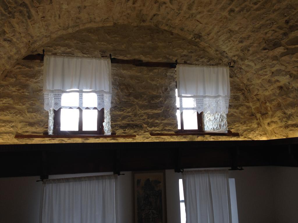 Konaku Guest House Gjirokastër المظهر الخارجي الصورة