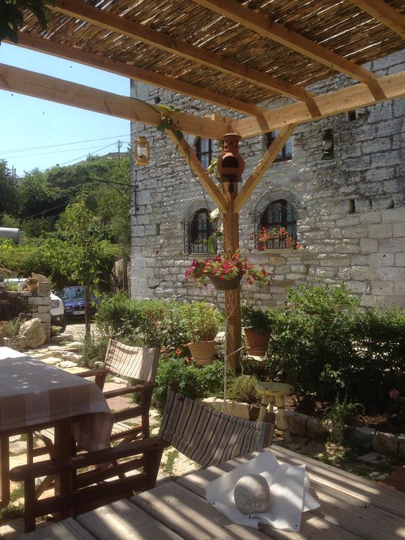 Konaku Guest House Gjirokastër المظهر الخارجي الصورة
