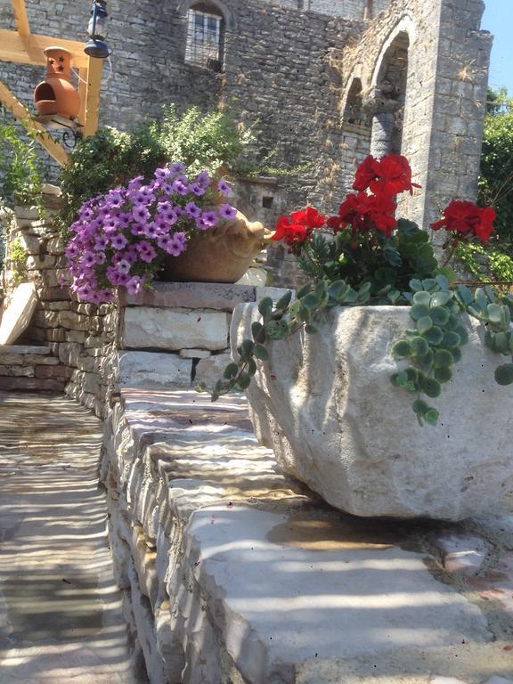 Konaku Guest House Gjirokastër المظهر الخارجي الصورة