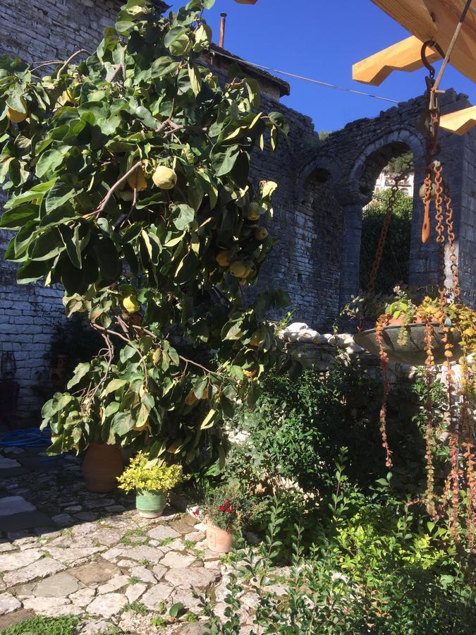 Konaku Guest House Gjirokastër المظهر الخارجي الصورة