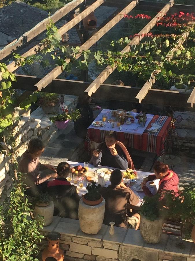 Konaku Guest House Gjirokastër المظهر الخارجي الصورة