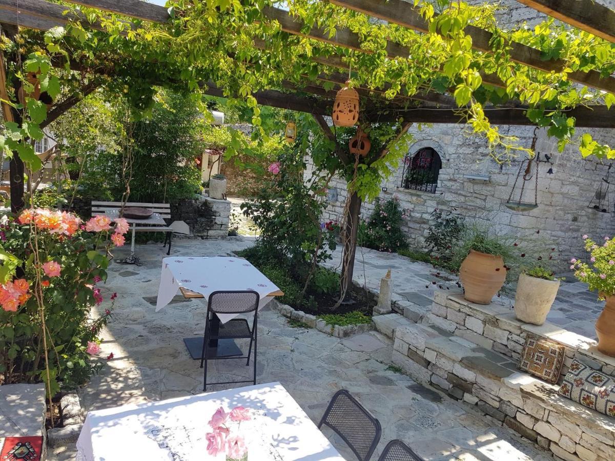 Konaku Guest House Gjirokastër المظهر الخارجي الصورة